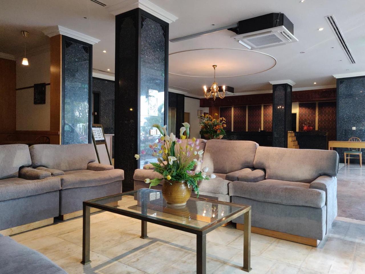 Terrace Hotel Бандар-Сери-Бегаван Экстерьер фото